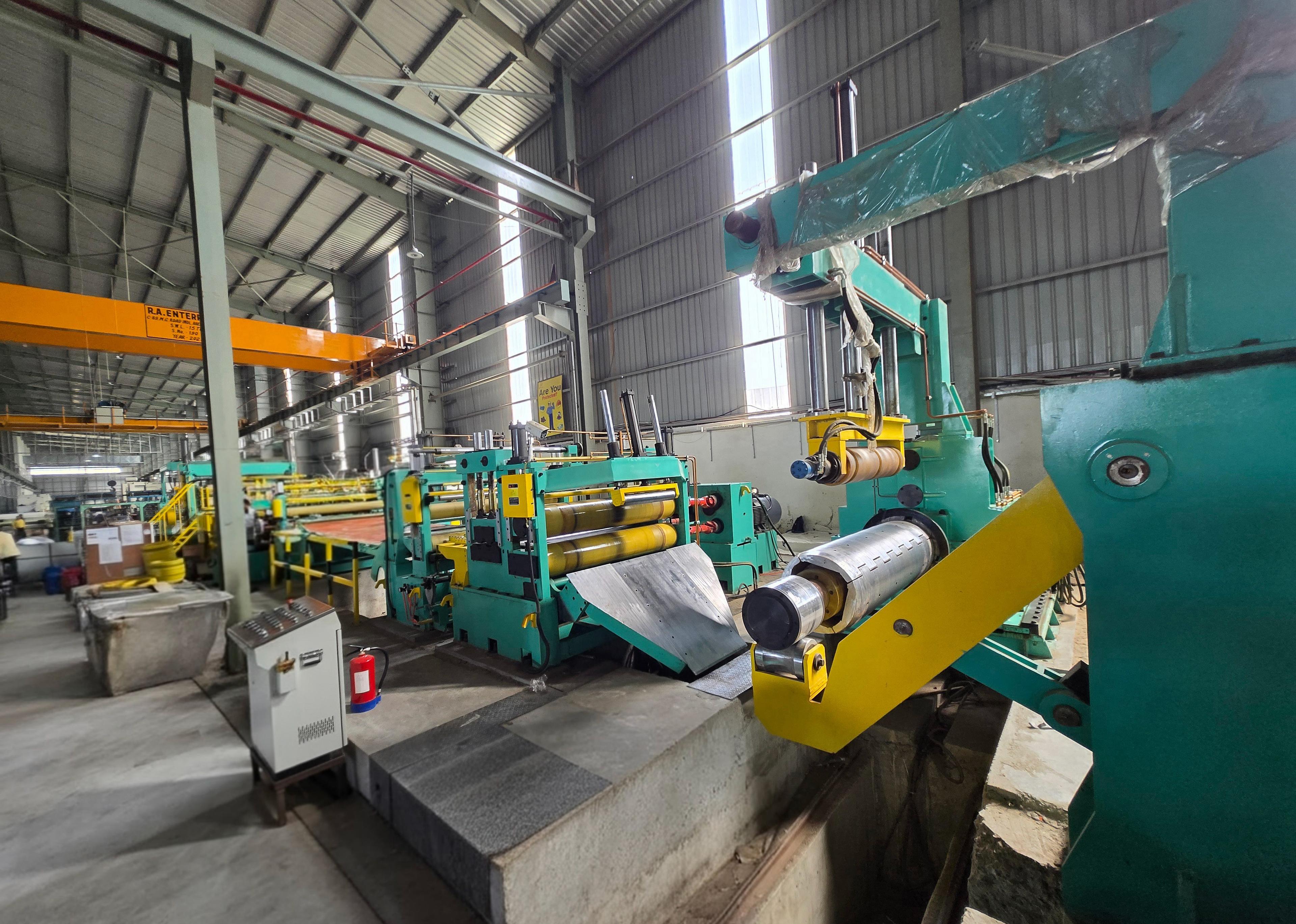 Active coil slitting and processing line in plant